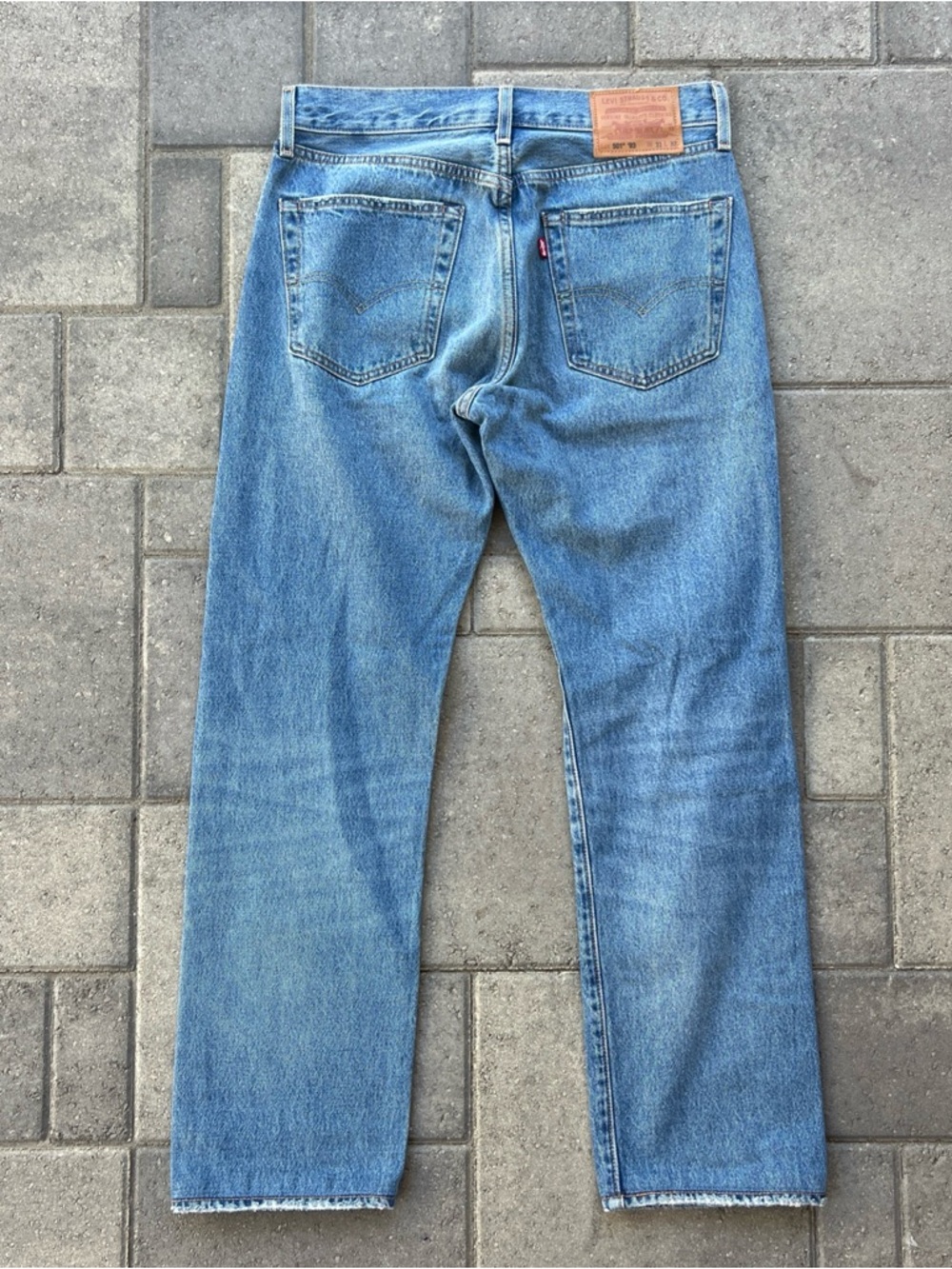 Levi's Light Blue Straight Leg Jeans with Distressed Knees - Picture 9 of 10